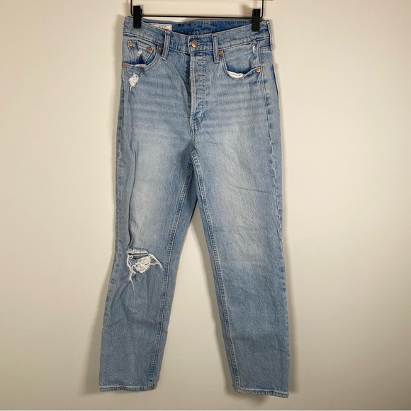 Gap Cheeky Straight High Rise Distressed Light Wash Denim Blue Jeans Size 27 4R - Picture 1 of 7